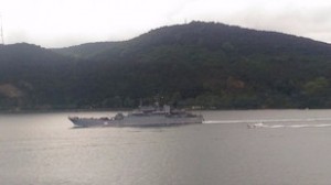 Polis Rusiyanın hərbi gəmisini müşayiət edir - İstanbul boğazından