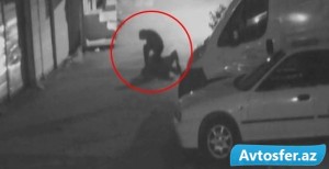 Şəhərin mərkəzində dəhşət: Rənanın boğazına bıçaq dirədi - Anbaan VİDEO