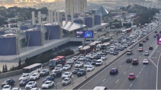 Bu yollarda tıxac var - SİYAHI 