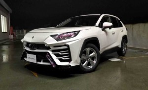 Lamborghini Urus olmaq istəyən Toyota RAV4