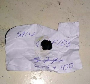 Gömrükçülər avtomobildən narkotik vasitə aşkarlayıb - FOTO