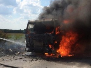 Zərdabda “Ford” yanıb