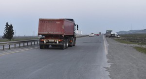 Diqqət: Qarşıda təhlükə var! - Yol bərbad haldadır