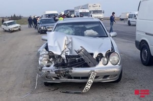 Hacıqabulda eyni ünvanda iki qəza olub, 4 nəfər xəsarət alıb - FOTO