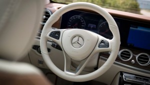 "Mercedes-Benz"lə bağlı şok iddia - Prokurorluq axtarışa başladı