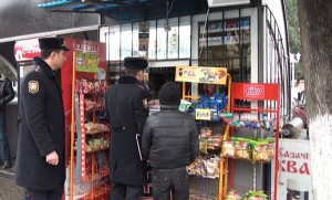 Yetkinlik yaşına çatmayanlara tütün məmulatları satanlara qarşı reyd keçirilib - FOTO