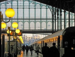 Dəmir yolu vağzalı təxliyə edildi