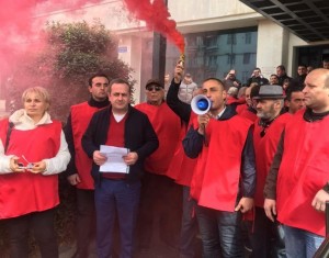 Taksi sürücüləri etiraz aksiyası keçiriblər