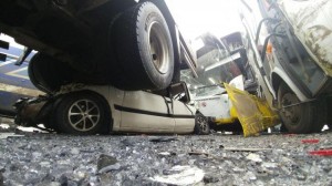 Betonqarışdıran maşınla minik avtomobillə toqquşdu - 5 ölü, 1 yaralı