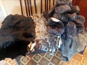 Sərnişin qatarının kupesinin tavanından qanunsuz mallar aşkarlanıb - FOTO