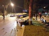 Bakıda polis maşınını qaçırıb qəza törətdilər - FOTO