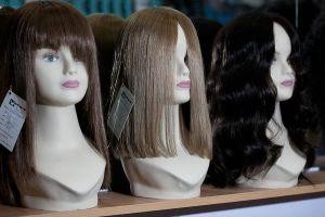 Parik emalatxanasından 200 kiloqram saç oğurlandı