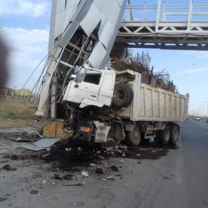 “Shagman” yerüstü piyada keçidinə çırpıldı - FOTO