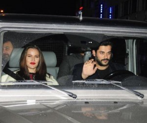 Burakdan Fahriyeyə 1 milyonluq hədiyyə - FOTO