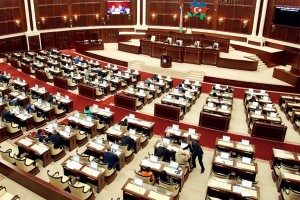 Milli Məclisin plenar iclası başlayıb