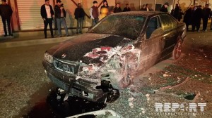 Ucarda minik maşını toqquşub xəsarət alanlar var - VİDEO