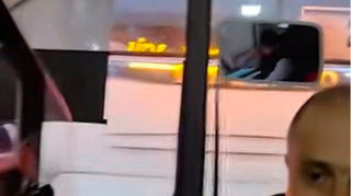 İsti havada peçi qoşdu, sərnişinləri hədələdi: 67 saylı marşrutda gərgin anlar - VİDEO