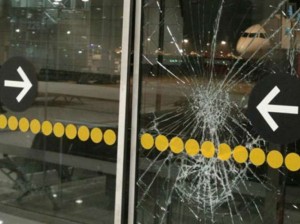 Azərbaycanlı sərnişin təyyarəyə gecikdiyi üçün görün nə etdi - FOTO