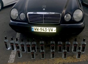 Avtomobildən qanunsuz spirtli içkilər aşkarlanıb