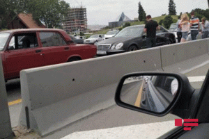 Bakıda zəncirvari qəza tıxaca səbəb olub - FOTO