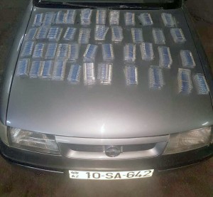 Avtomobildən qanunsuz dərman preparatları saxlanılıb