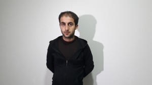 Qonşusunun evindən pul, qızıl oğurlayan şəxs tutlub - FOTO