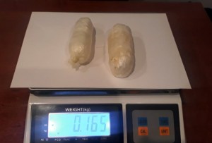 Daxili orqanında psixotrop maddə keçirmək istəyən qadın saxlanııb