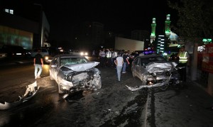 "Mercedes" "Hyundai"la toqquşdu: 1 ölü, 3 yaralı - Bakıda