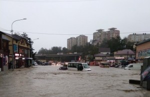 Rusiyada leysan yağışları: 2 ölü, 5 yaralı - FOTO