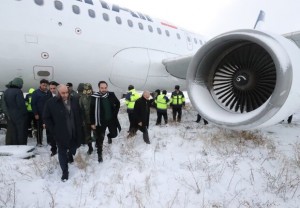 İranda 110 nəfərin olduğu “Airbus-319” uçuş-eniş zolağından kənara çıxıb - FOTO