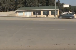 Bu yollarda piyada zolağının olmaması vətəndaşlar üçün təhlükə yaradır - VİDEO