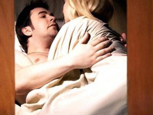 "Polis rəisinin oğlu"ndan ağlasığmaz xidmət: hamilə qalmaq istəyənləri ərlərinin yanında... - ŞOK TƏFƏRRÜAT