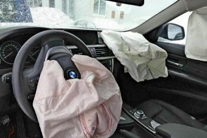 İşlənmiş avtomobillərdə təhlükəsizlik yastığı işləmir - VİDEO