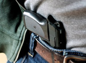 Bakı sakinindın tapanca götürülüb