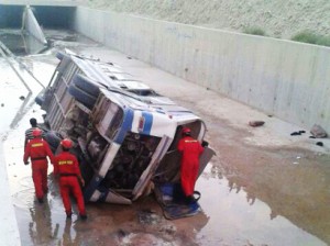 Avtobus aşdı: 11 ölü