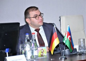 Jurnalist Almaniyada yaşayan məşhur azərbaycanlı həkimdən yazdı