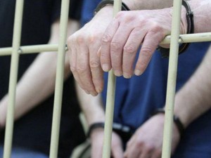 Bakıda taksi sürcüsünə qarşı quldurluq edən dəstəyə 34,5 il cəza verildi