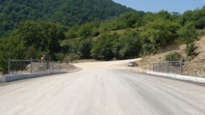 Qubada 5 istiqamətdə 36,4 kilometrlik yolun tikintisi yekunlaşır - VİDEO