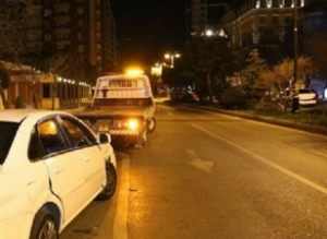 İki avtomobil toqquşdu: 1 nəfər xəsarət alıb - Bakıda