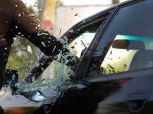 “BMW”-dən 73 min dollar oğurlayanlar axlanıb - Yasamalda