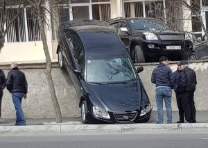 Bakıda qadın sürücü hər kəsi şoka saldı -FOTO