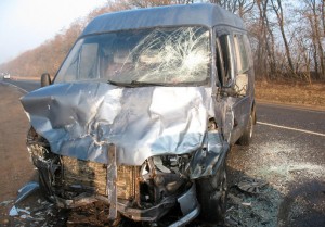 Mikroavtobus "Mercedes"in üstünə aşdı: 10-dan artıq yaralı var - Bakı-Şamaxı yolunda