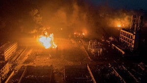 Zavodda partlayış: 7 ölü - FOTO