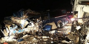 Qəzaya uğrayan maşından həkim belə çıxarıldı – VİDEO (18+)