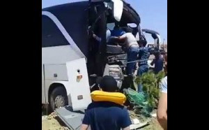 Sərnişin avtobusu "Kamaz"la toqquşdu: 30-dək sərnişin yaralanıb - VİDEO