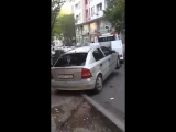 Bakıda evakuator «Opel»i belə sürüdü - VİDEO