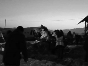 Qazaxıstanda təyyarənin qəzaya uğraması nəticəsindən ölənlərin sayı artıb - FOTO (Yenilənib)