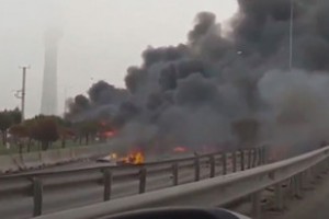 Gəmi atəşə tutuldu - 30-dan ölü