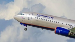 Moskvadan Anapaya uçan təyyarənin pilotu yolda öldü