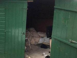 40 il tövlədə saxlanan kişi azad edildi - FOTO